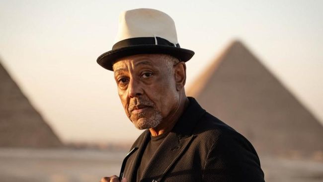 Giancarlo Esposito Bintang 'Breaking Bad' Resmi Mualaf di Arab Saudi