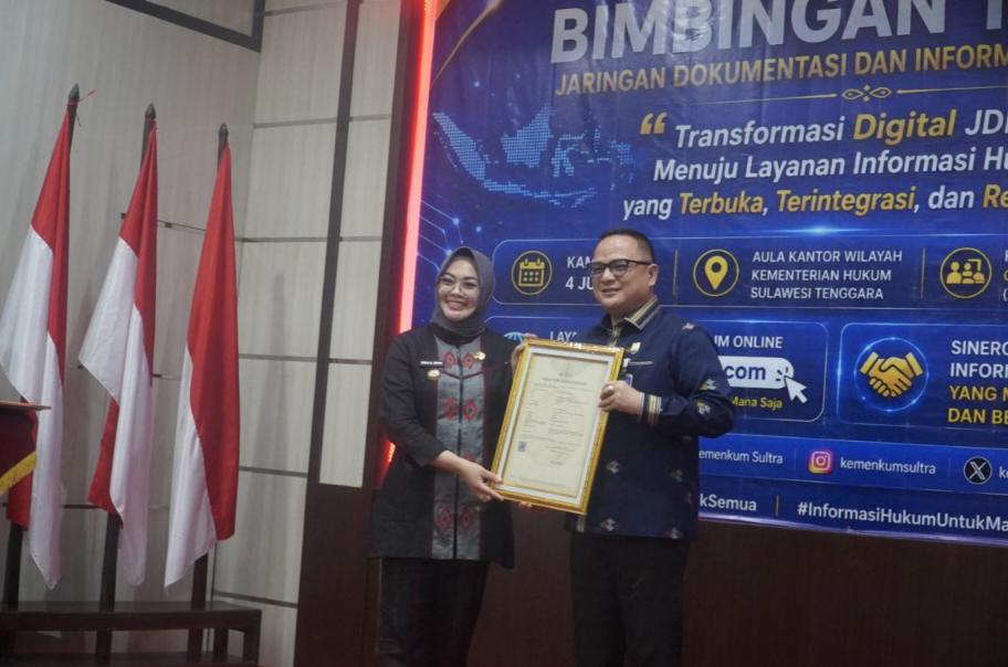 JDIH Terbaik Sulawesi Tenggara, Kendari Borong Dua Penghargaan dari Kementerian Hukum