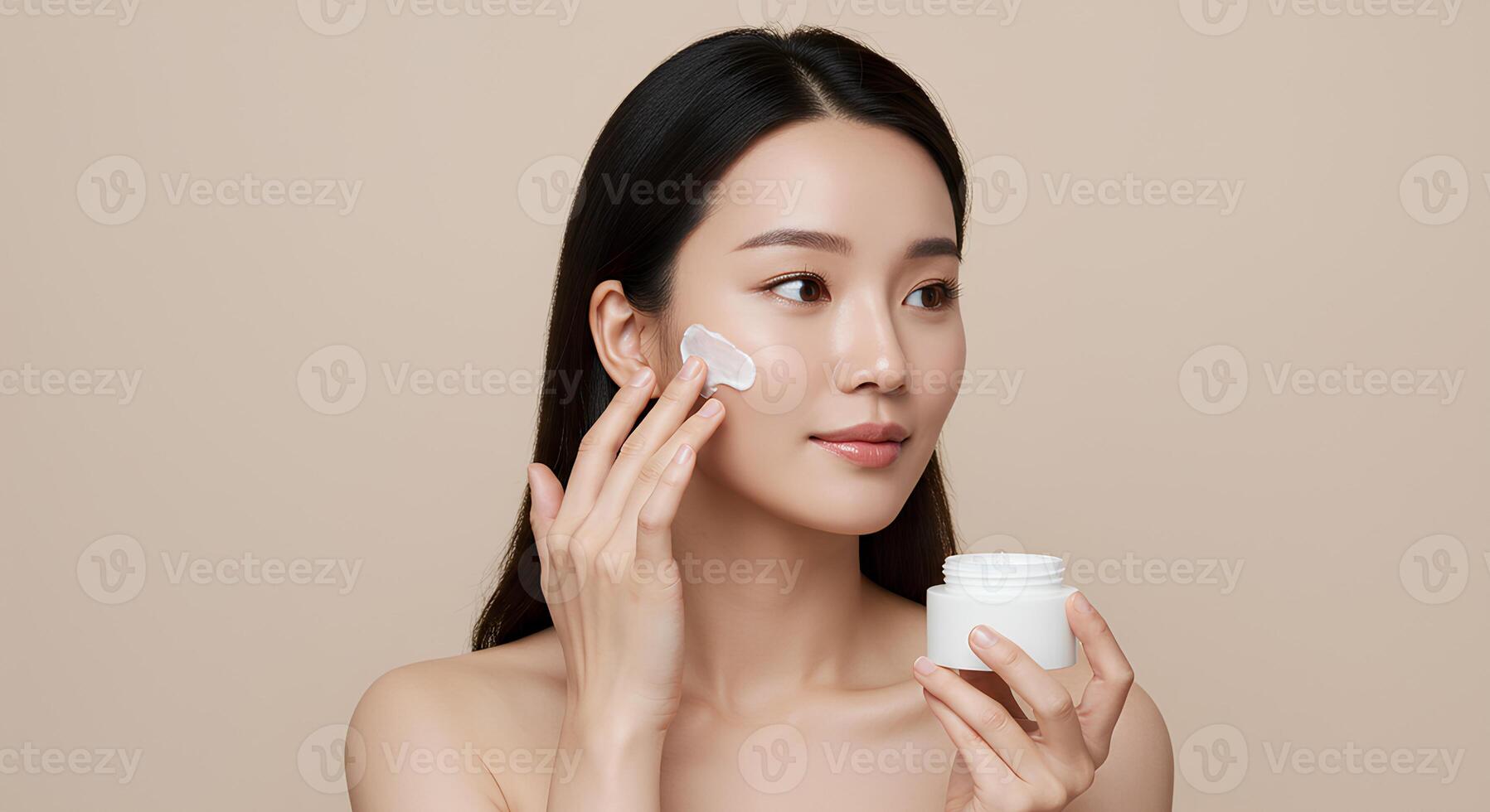Moisturizer Cocok untuk Kulit Kering Usia 40 Tahun, Bantu Jaga Kelembapan Wajah