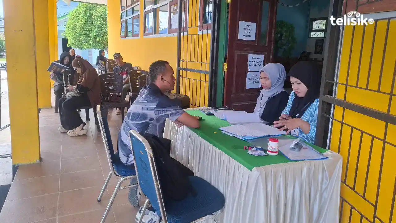Pendaftar Lebih Kuota, Calon Siswa Berebut 432 Kursi SMAN 2 Kendari