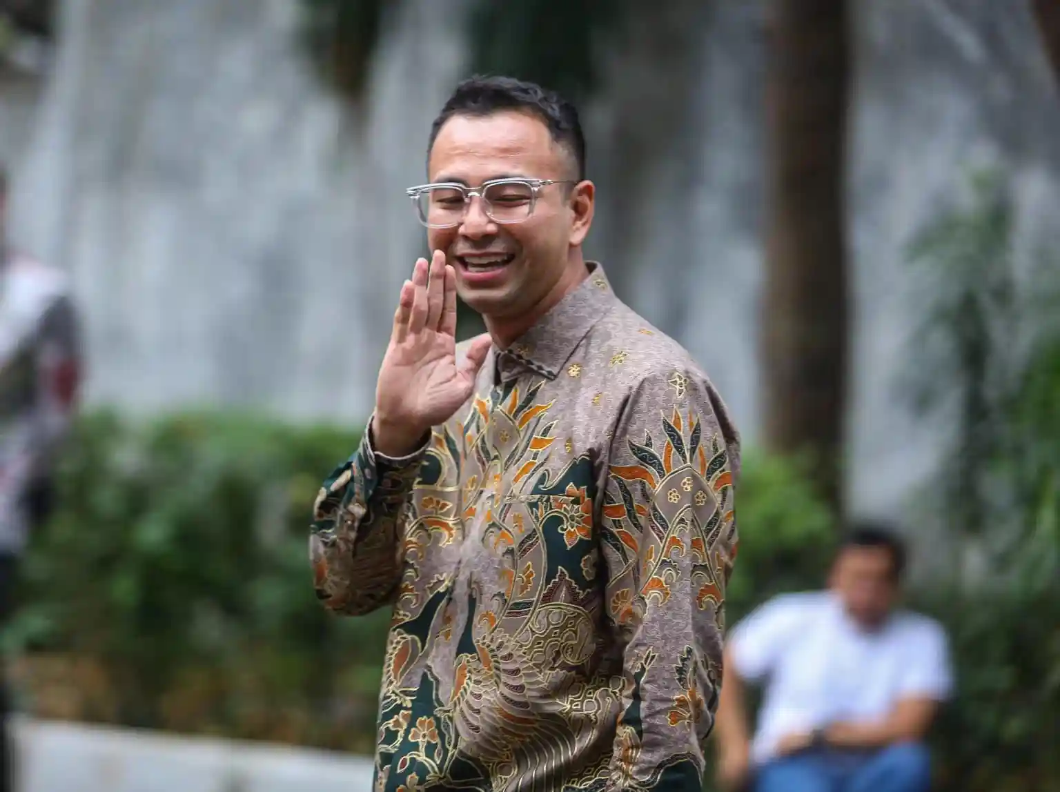 Raffi Ahmad Disebut Titip iPhone 17 Baru Rilis dalam Kasus Bea Cukai, Begini Penjelasan KPK