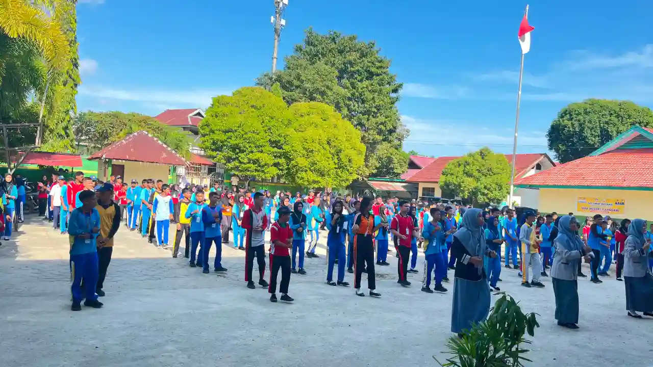 MPLS Ramah SMAN 3 Kendari Perkuat Karakter dan Adaptasi Murid Baru