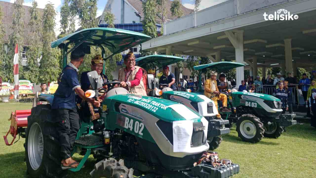 Permudah Petani, Bupati Muna Launching Taksi Alsintan
