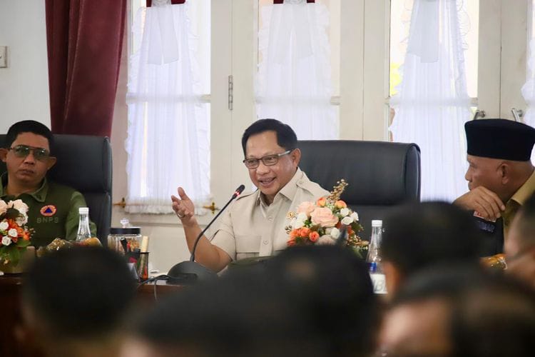 Tito Mau Batasi Biaya Kampanye Usai Rentetan OTT Kepala Daerah