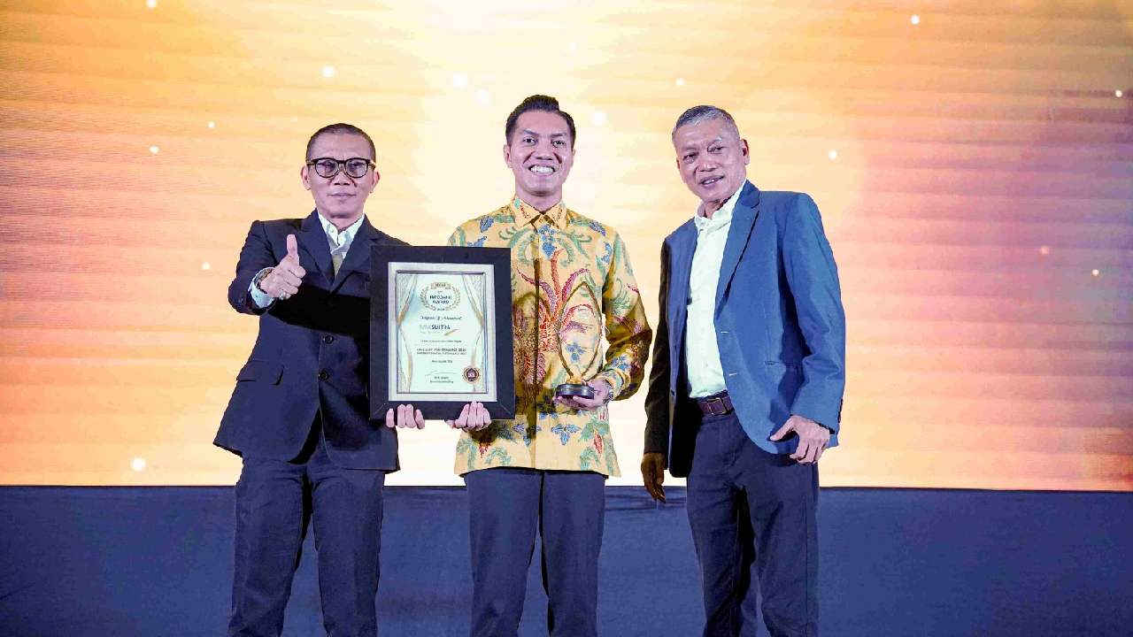 25 Tahun Konsisten Berkinerja Prima, Bank Sultra Sabet Dua Penghargaan di Infobank Award 2026