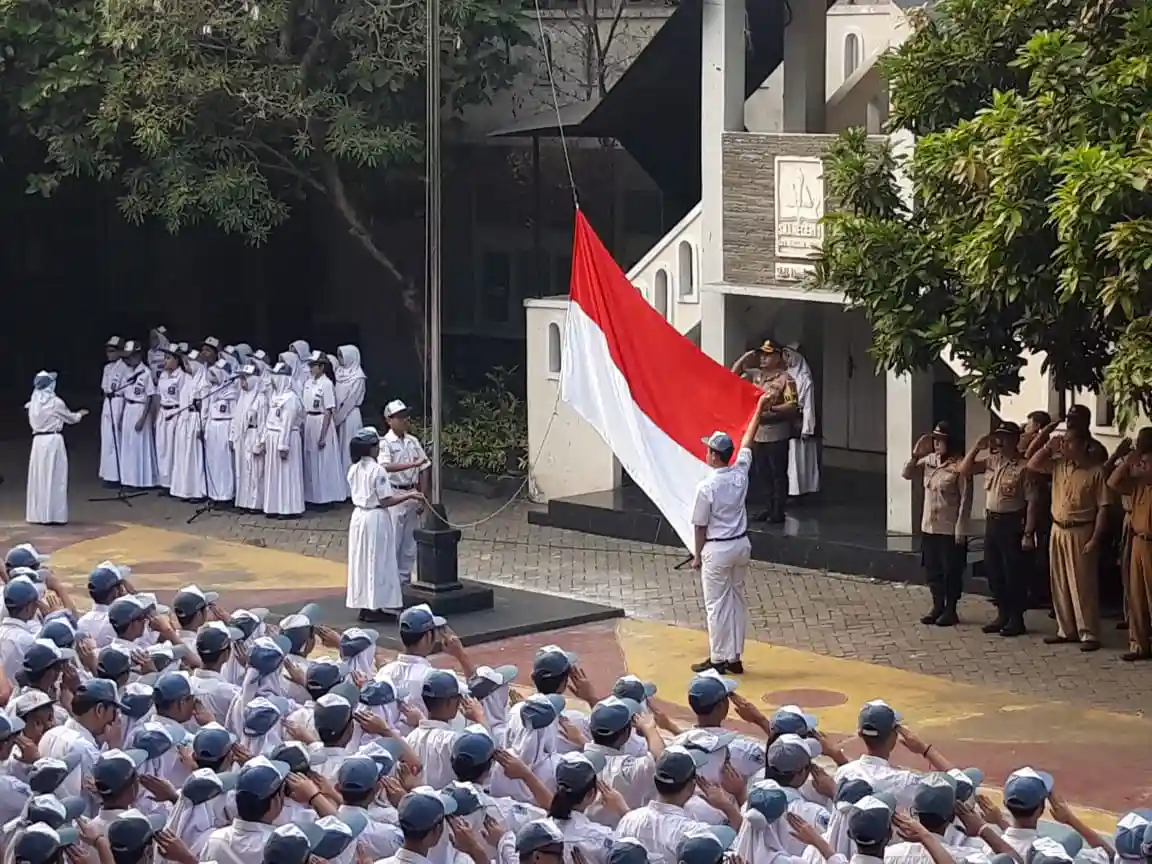 Susunan Upacara 17 Agustus 2026 di Sekolah Sesuai Permendikbud Nomor 22, Berikut Tahapan Lengkapnya