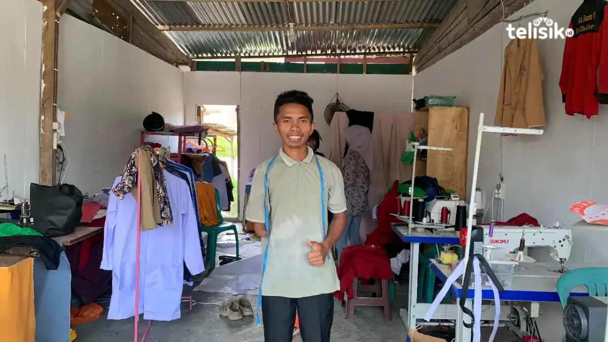 11 Tahun Jahit Pakaian dengan Keterbatasan Satu Tangan, Pria Asal Muna Ini Bisa Tuntaskan Studi S2 hingga Punya Karyawan