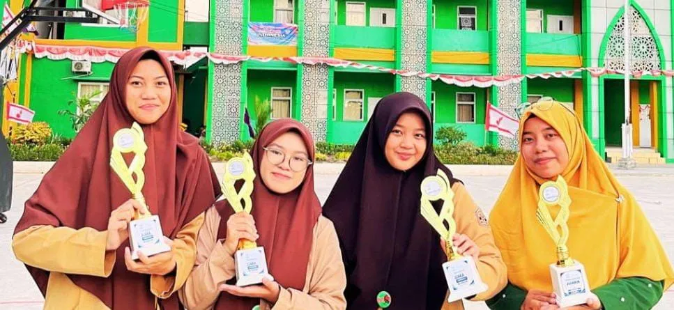 Bukan Cuma Tiga Murid, Guru MAN 1 Kendari Juga Lolos ke Final OBA Nasional 2026