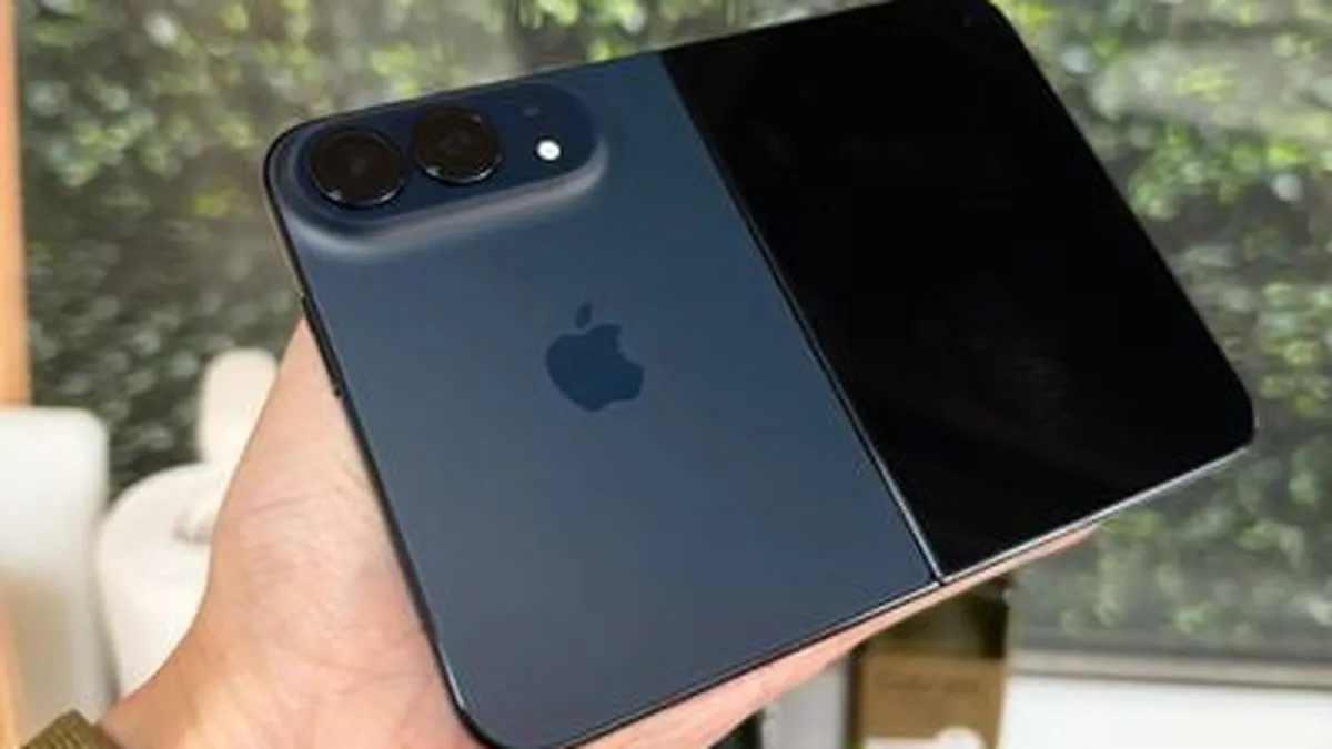 Penjualan iPhone Duo Dimulai, Antrean Mengular di Asia