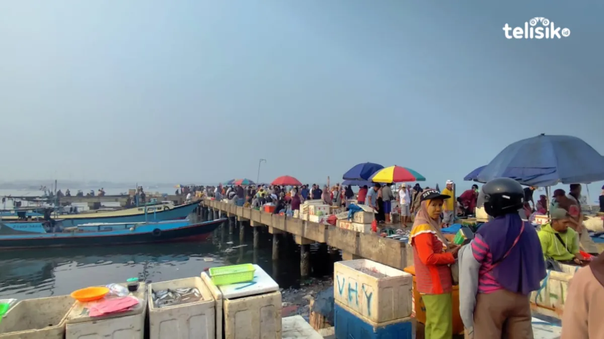 Kabut Asap Kian Pekat, Warga Kendari Diminta Pakai Masker