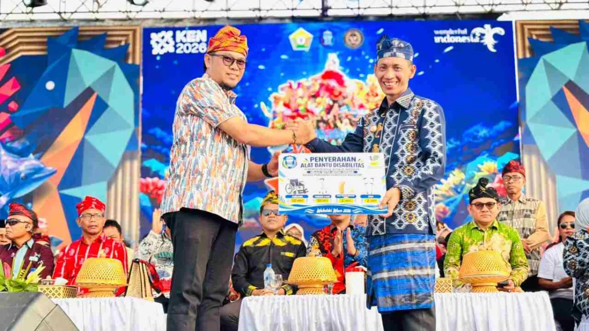 Sentra Meohai Serahkan Alat Bantu Disabilitas di Pembukaan Wakatobi Wave 2026